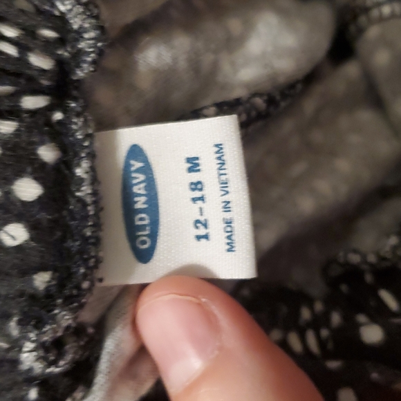 Black and white shorts - Picture 2 of 2